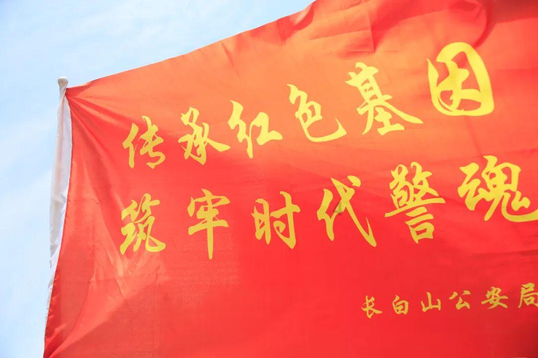 碧水源(300070.SZ)目前自主研发生产的海水淡化反渗透膜产品与国际一流品牌相比,其性能已经处于同一水平上